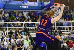 Palma vuela alto al ritmo del MVP Guillén. Oviedo, COB y Amics suman la primera