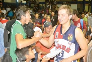 Diego Olguín: nuevo ídolo, universitario y campeón en Bolivia