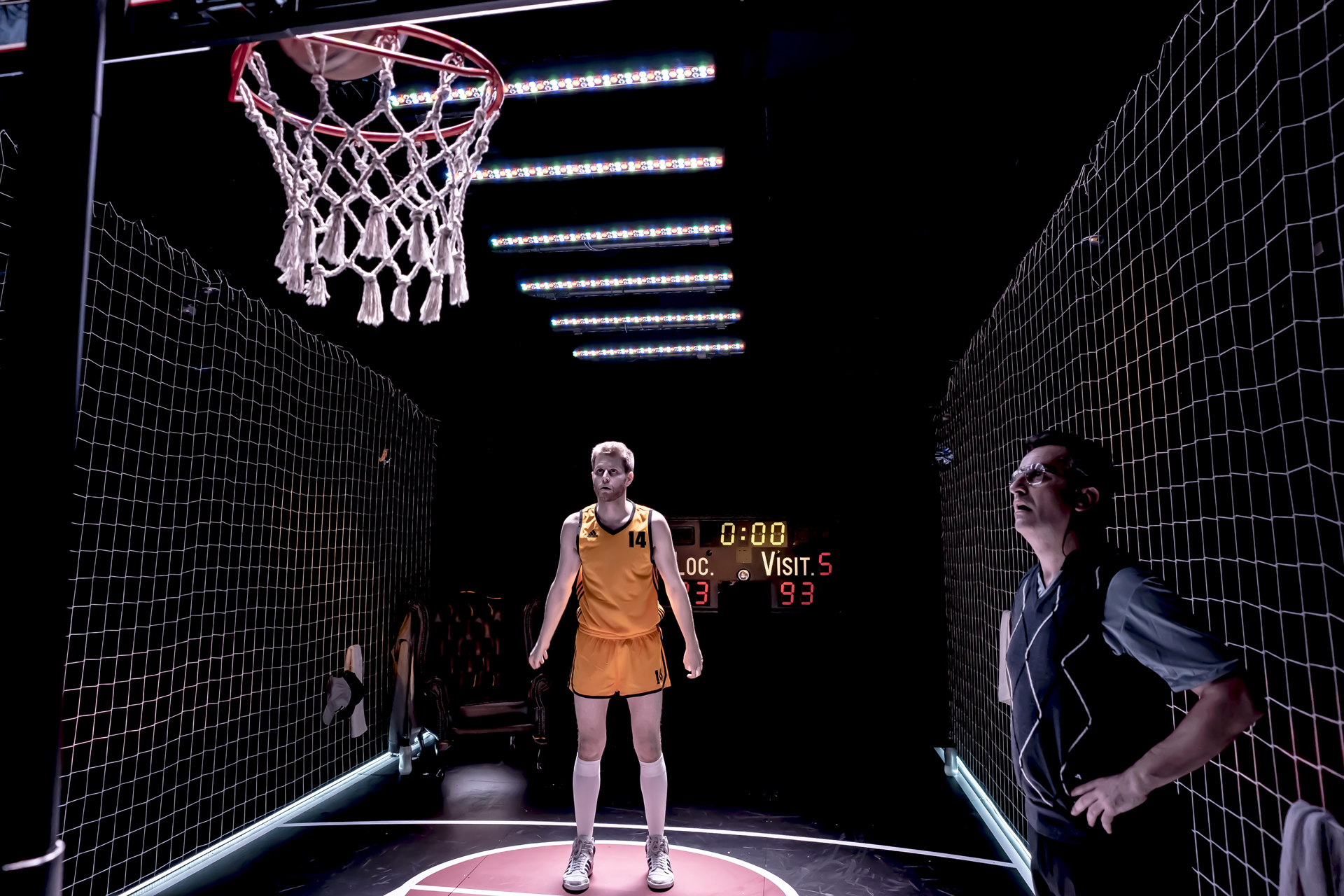 “Rapsodia de un hombre alto”, baloncesto hecho Arte