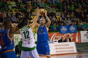 Arteaga (37 valoración) no puede con un Força Lleida muy serio. Amics cae a domicilio