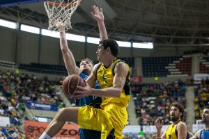 Saúl Blanco, de baja todo el mes de enero por molestias en la rodilla