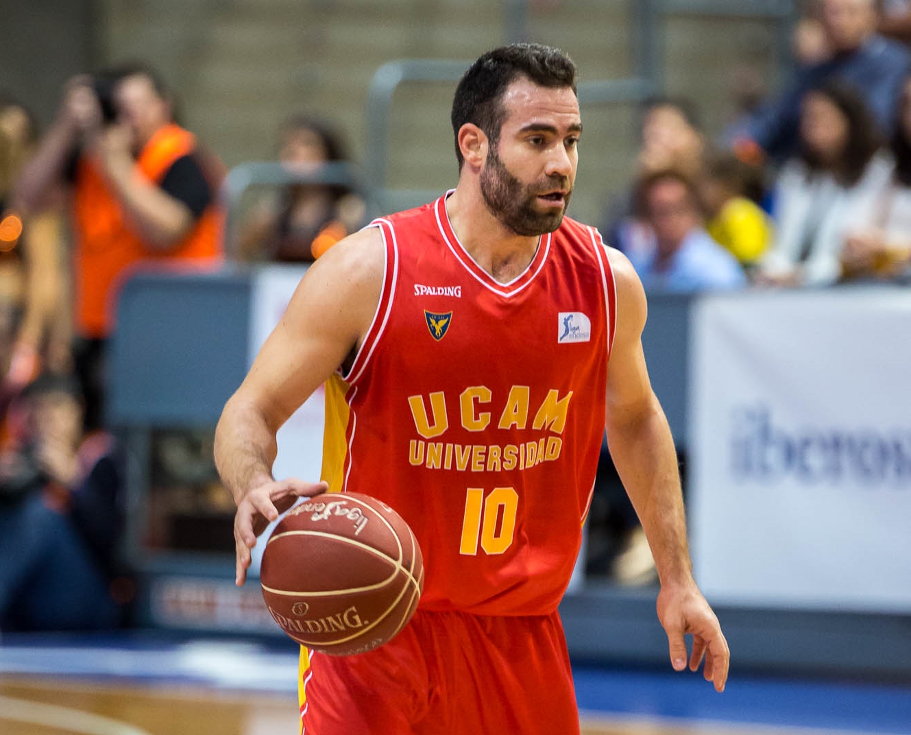 Carlos Cabezas cumple 500 partidos bajo la orgullosa mirada de su padre