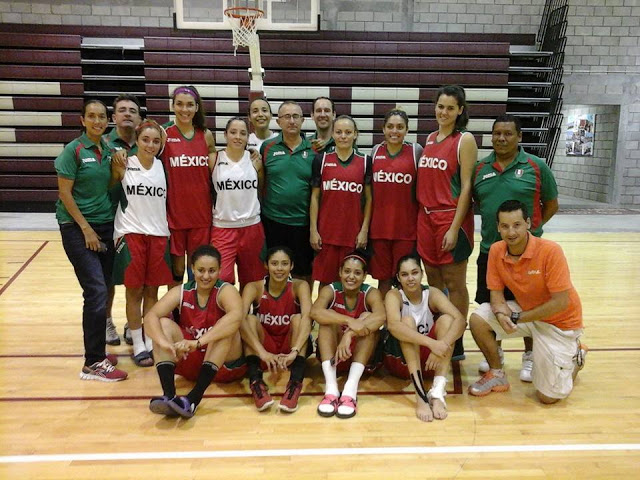 Ángel Fernández seguirá en México: ya prepara la temporada con el Cosmos femenino