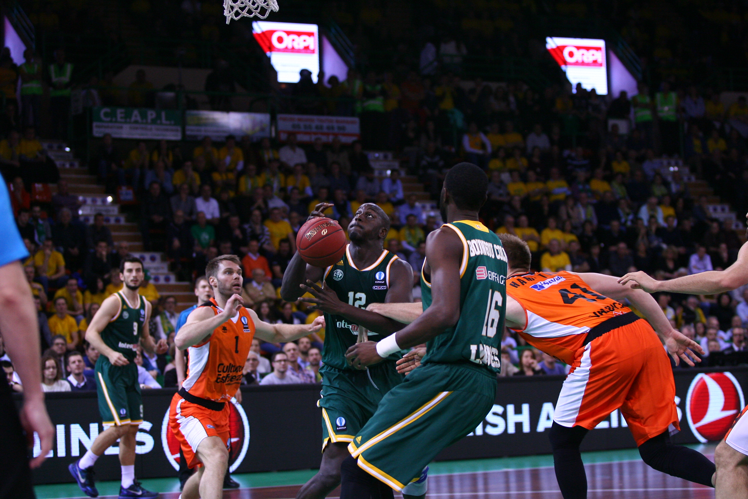 Limoges vuelve a desquiciar a Valencia y le complica la vida en Eurocup (82-67)