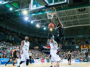 Movistar Estudiantes pregunta por Shawn James