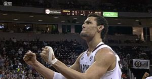 La historia de Michael Carrera, el vinotinto que brilla en South Carolina