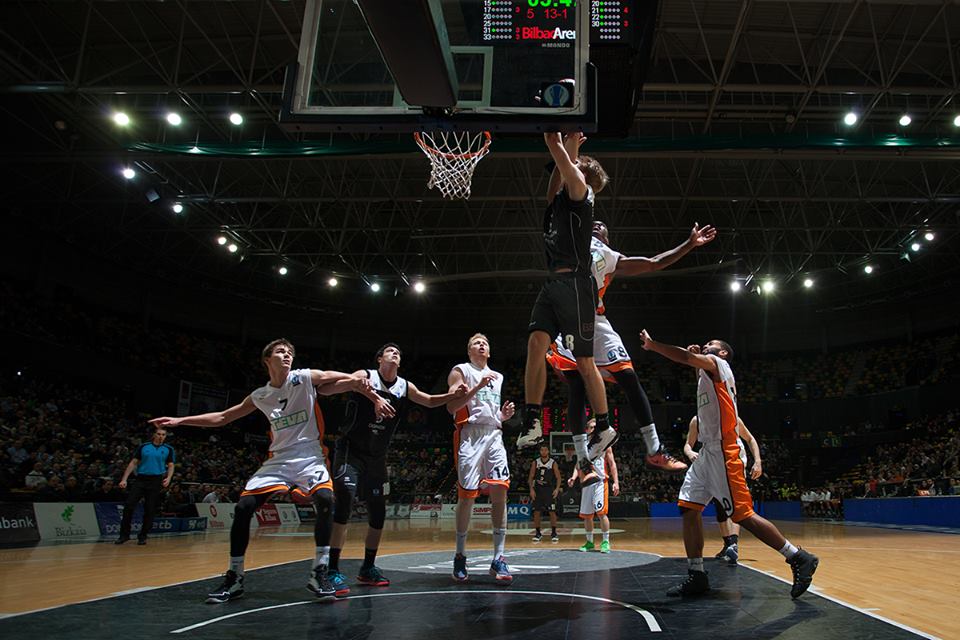 Valencia, al borde del KO; Bilbao se la jugará en Bandirma; victorias de GC y CAI