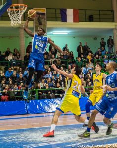 Peixe y Araberri, imbatibles. Lucentum y Granada encadenan derrotas y aprietan la liga