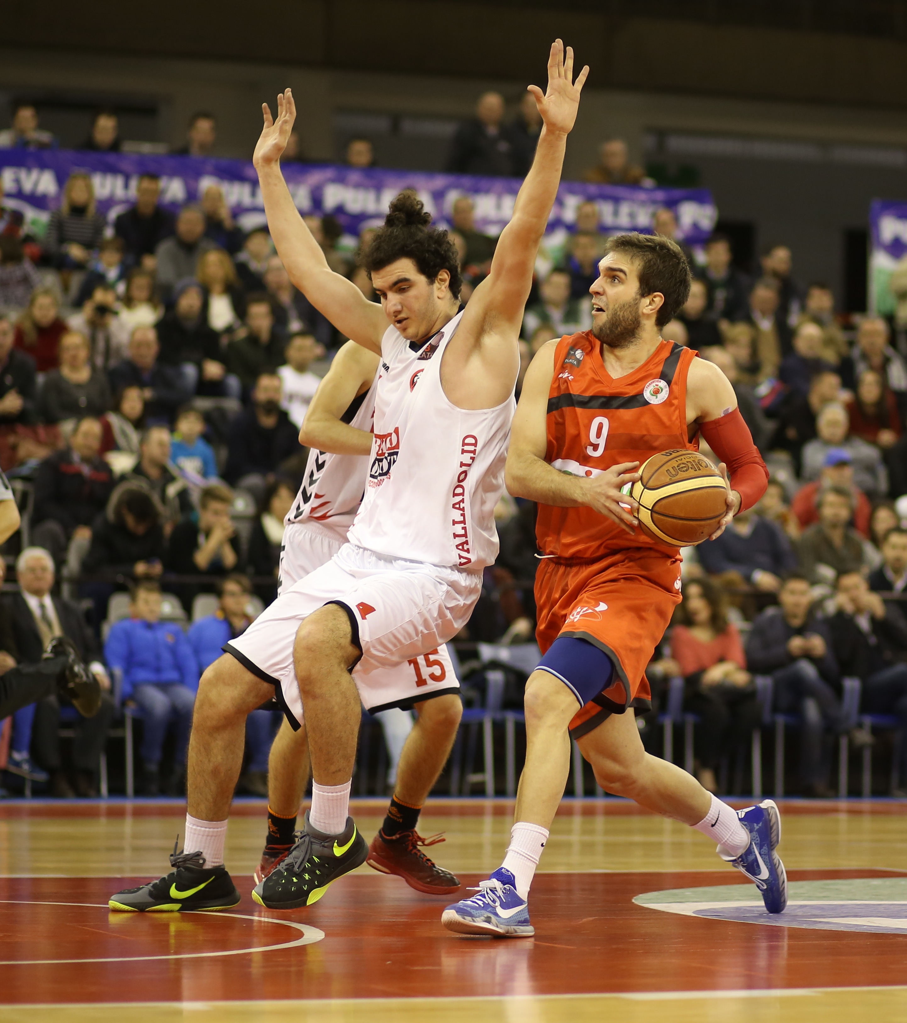 Araberri somete a Lucentum y Granada sigue al alza. Okouo, MVP