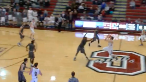 Increíble despedida de Alex Ramón (Colgate): record anotador y victoria sobre la bocina