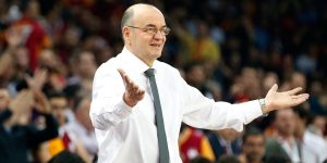 Affaire Dusko Vujosevic: no tiene los permisos necesarios para entrenar en Francia