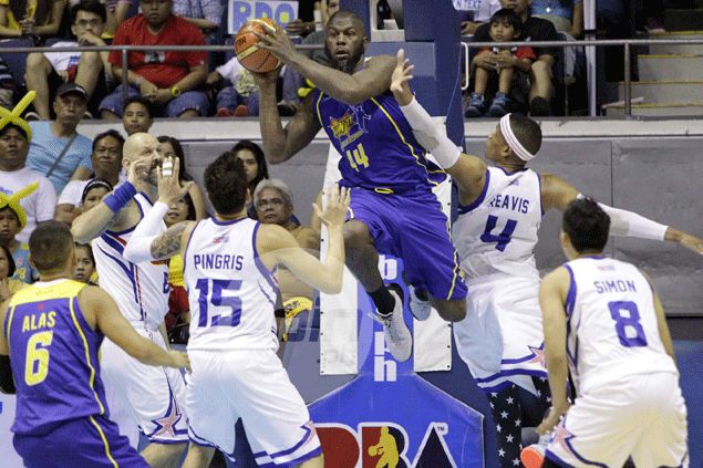 Una más de Ivan “El Terrible” Johnson: sancionado de por vida en Filipinas (VÍDEO)