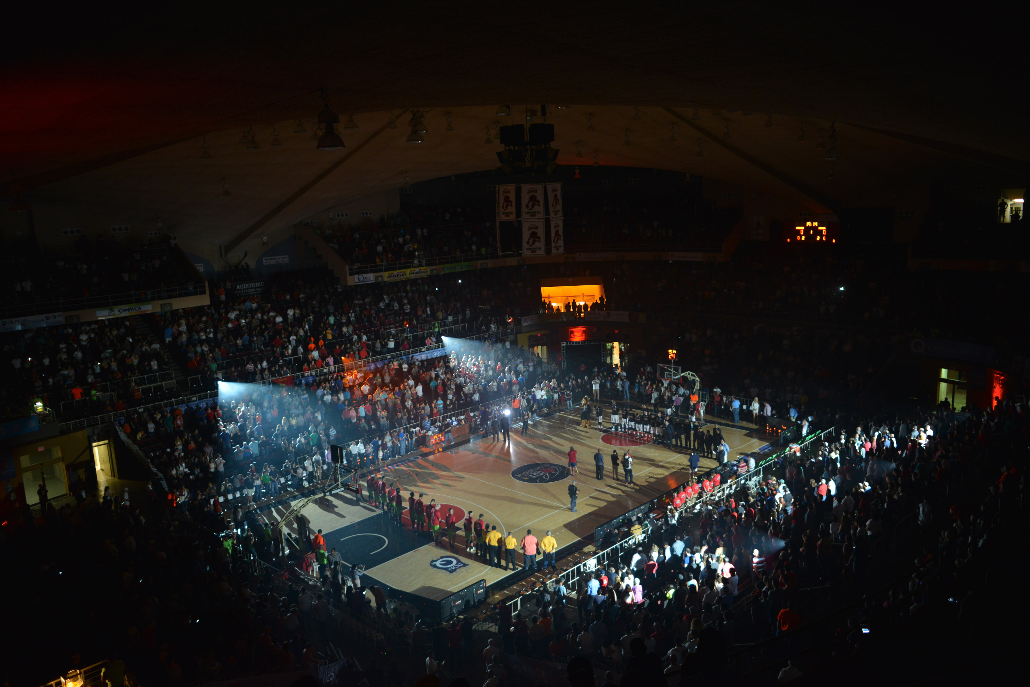Paco Olmos ya gana con Manatí, triple-doble de Gerald Fitch y el campeón cae en casa