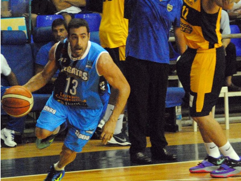 Sigue con la mano caliente: 36 puntos de Paolo Quinteros en el triunfo de Regatas (VÍDEO)