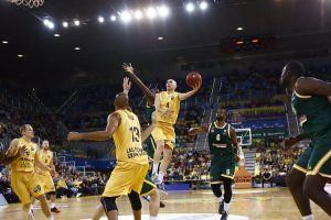 Limoges preparó una trampa en la que Herbalife Gran Canaria nunca cayó (77-78)