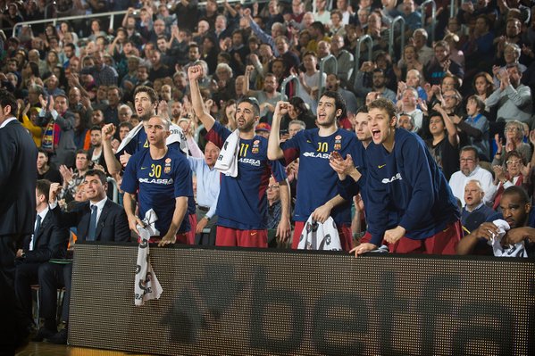 El Barça pone pie y medio en los playoff (75-57). El Baskonia, clasificado