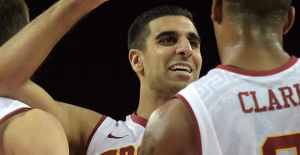 Sam Dhillon juega al baloncesto en USC Trojans y…dirige una empresa millonaria