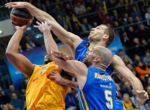 El Khimki congela las ideas en ataque del FC Barcelona Lassa (75-61)