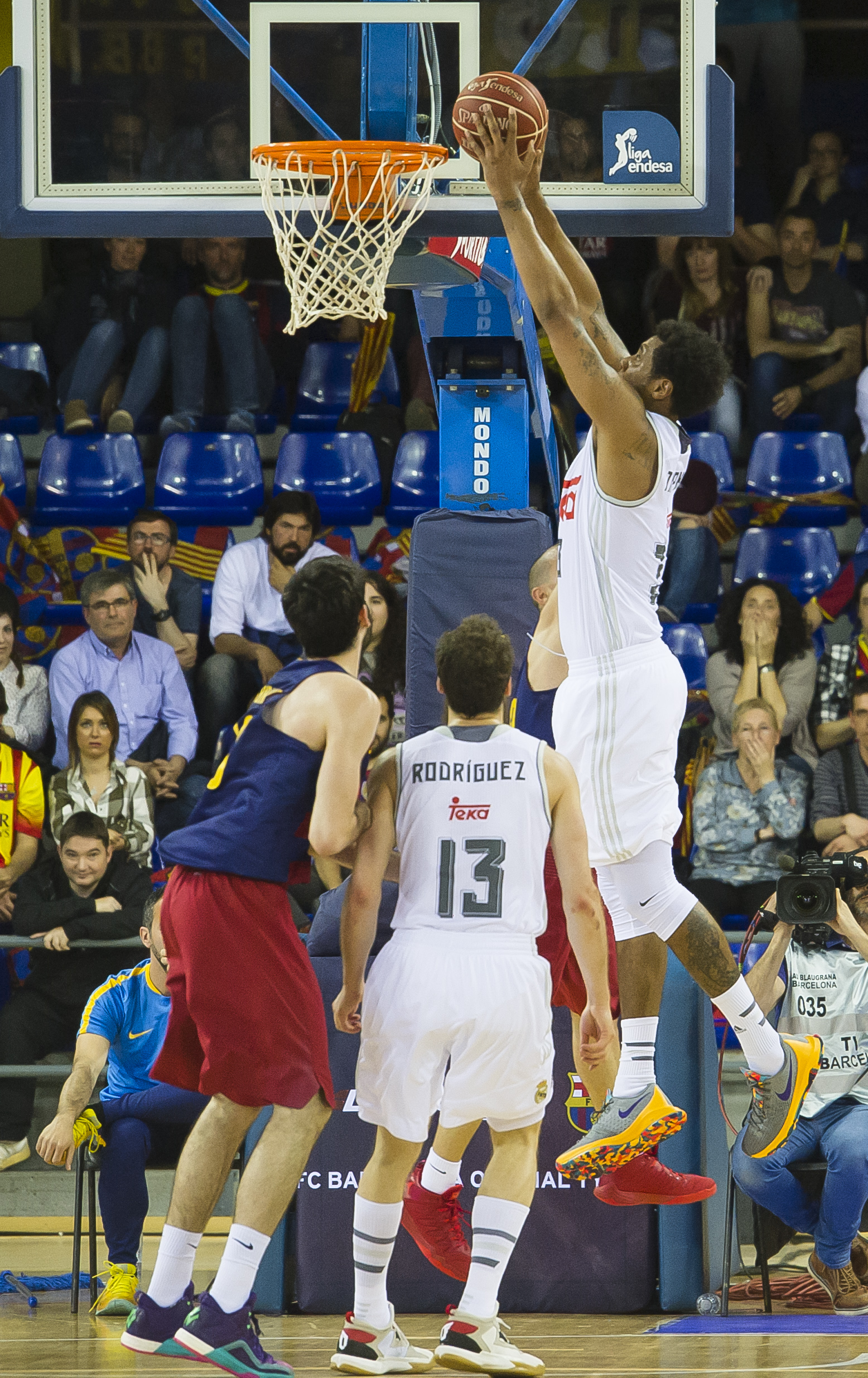 Y al fin apareció Trey Thompkins