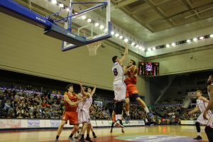 Lucentum se lleva el ‘duelo ACB’ ante Granada. Sammic bate al campeón. Marcius, MVP