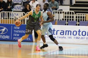 Serrano completa la plantilla del Palma. Zamora ficha por Palencia; Melilla renueva a Suka