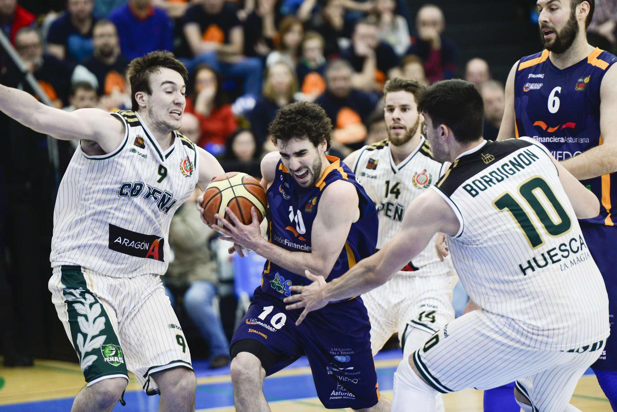 Ferran Bassas, a la ACB de la mano del Iberostar Tenerife; Abromaitis y Beirán, renovados
