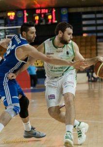 Araberri y Ávila golpean primero en las semifinales LEB Plata