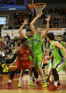 Granada y Lucentum dilapidan el factor cancha