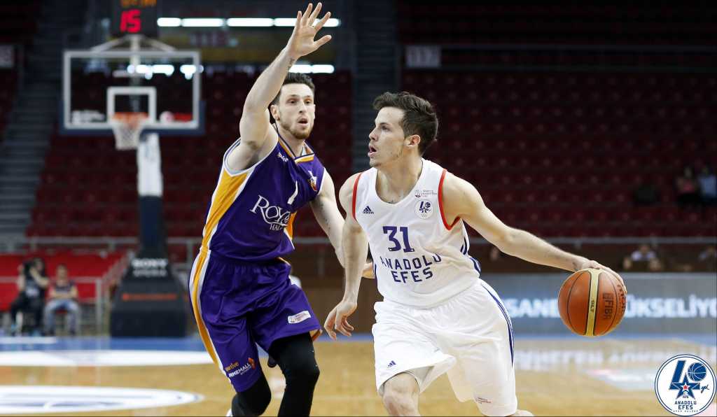 La mejor marca anotadora de la carrera de Thomas Heurtel no evita la derrota de Efes