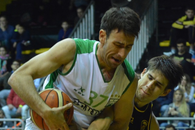 Fotis Lampropoulos lidera a Ferro, Curro Segura roza la sorpresa y Richi González debuta