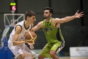 Ávila acaba con el sueño de Clínicas Rincón y disputará el ascenso a Araberri