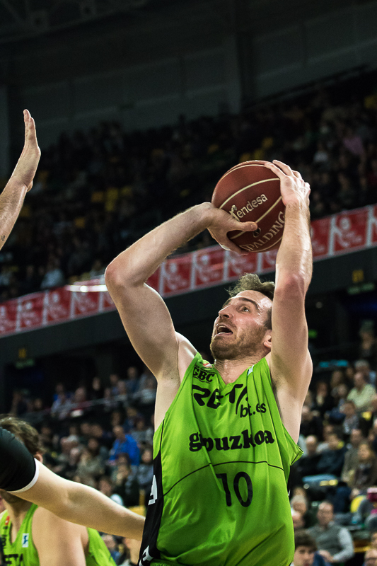 Txemi Urtasun llega a Río Natura Monbus Obradoiro tras el adiós de Waczynski