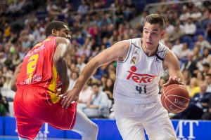 Willy Hernangómez y Kuzminskas a los Knicks; Nowitzki sigue en Dallas