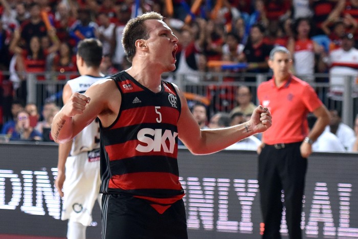 Rafa Luz manda y dirige a Flamengo y Jeleel Akindele y Durand Scott adelantan a Vaqueros