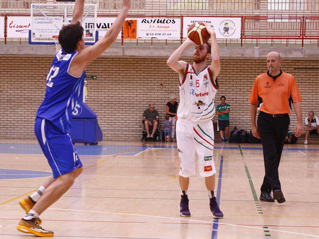 Edu Durán, un francotirador para el Amics. Windler y Martí renuevan en Oviedo y Prat