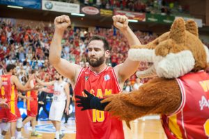 Fuenla, cerca de cerrar plantilla: Cabezas y Llorca, atados; Hakanson y Diagné ¿cedidos?