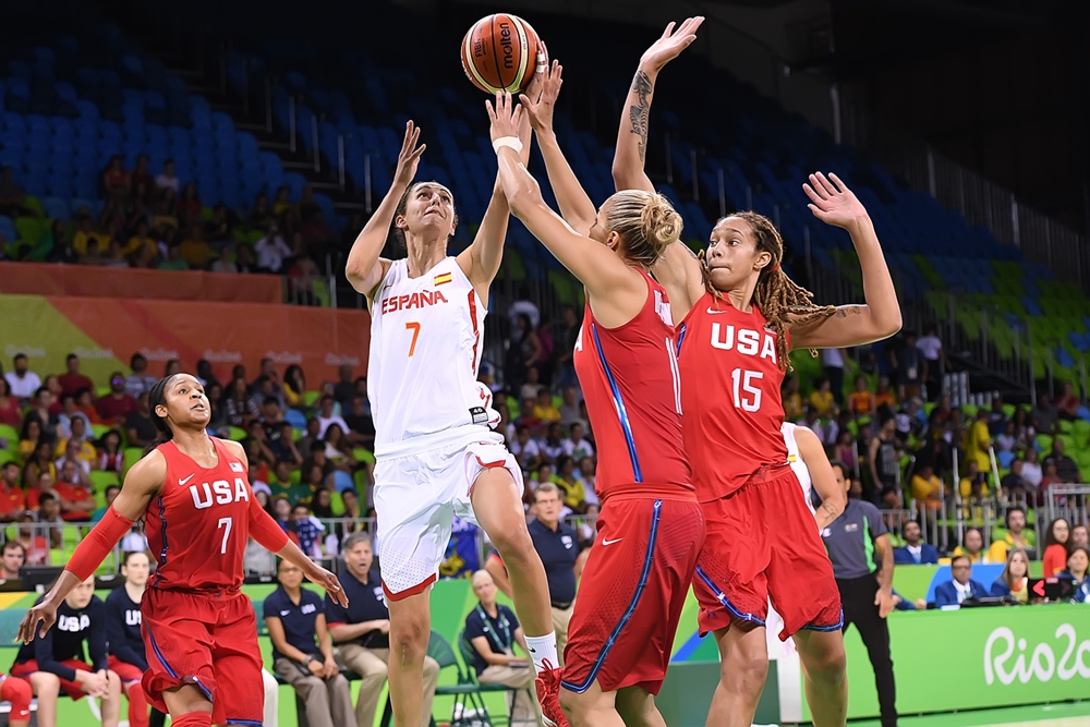 El ‘Dream Team’ femenino pasa por encima de España (63-103)