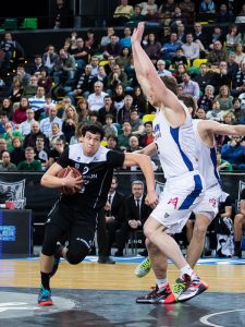 Borja Mendia completa la plantilla de Dominion Bilbao Basket