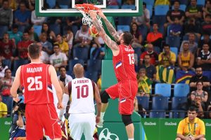 Venezuela sobrevivió un cuarto; una Serbia “debutante” pone la directa