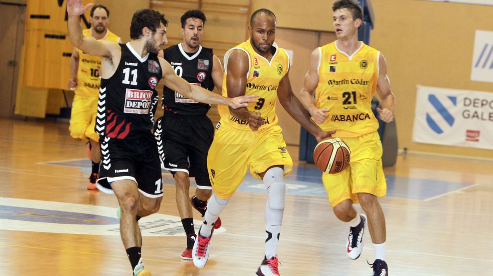 Almeida, un artillero para Granada. Okoroba, a Morón. Torres vuelve a Zornotza