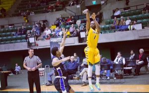 Balogun cierra el perímetro de Lucentum. Sango Niang, a Zamora. Torres llega a Albacete