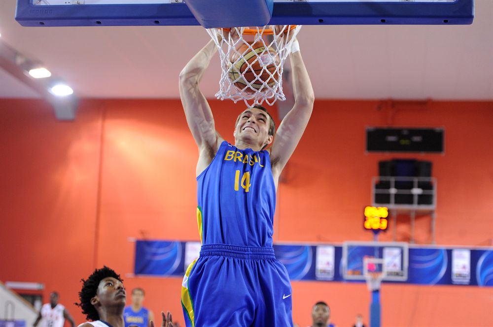 El Força Lleida ficha a Leo Demetrio. Van Wijk, a Melilla; Djuran, a Coruña