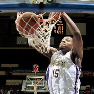 Ametx Zornotza se refuerza con los vuelos sin motor de Mike Nwelue