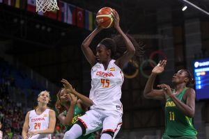 España se da un festín, bate otro récord y se asegura el pase a cuartos (97-43)