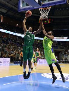 Richard Hendríx, potencia física para cerrar el juego interior de Herbalife Gran Canaria