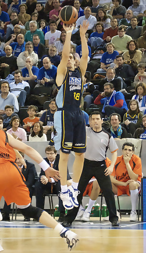 Domen Lorbek vuelve a Sevilla como temporero