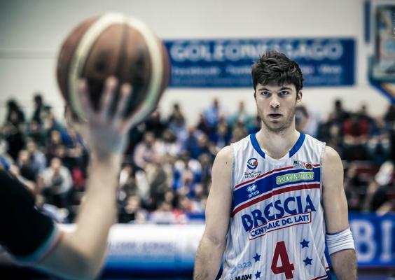 Juan Fernández y Salva Arco, refuerzos de Breogán. López sigue en Araberri