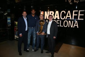 El NBA Café Barcelona abre sus puertas y se convierte en el primero de Europa