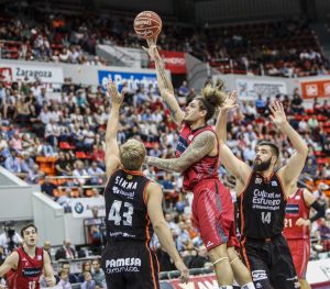 Zoco europeo: Isaac Fotu ficha por Ulm; Antonis Fotsis deja Panathinaikos