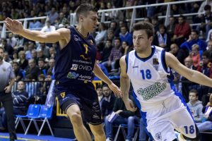 Cuatro equipos en cabeza. Partidazo (42 val.) sin premio de López-Arostegui en Pumarín